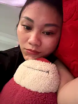 Almond-cute online show from 09-25-25, 03:12