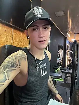 Snapshot of Sebas_maverick chatting on 04-17-26, 07:17 Sebas maverick online show from 04-17-26, 07:17