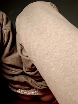 Ella3838 online show from 12-16-25, 01:15