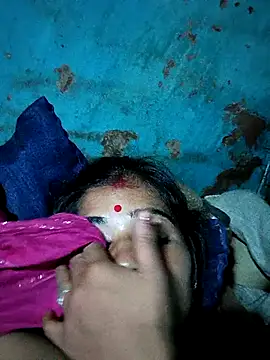 Snapshot of Mis_sonam chatting on 09-17-25, 05:04 Mis sonam online show from 09-17-25, 05:04