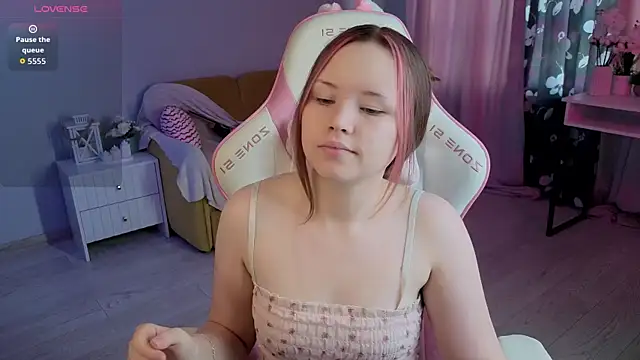 Sweetie Hope online show from 10-06-25, 07:09