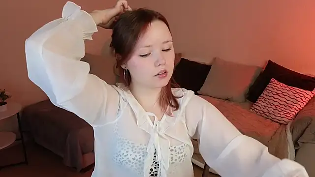 Sweetie Hope online show from 04-04-26, 04:35