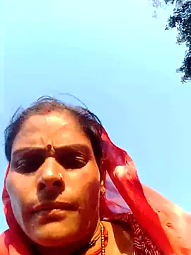 Snapshot of H_seema chatting on 02-15-26, 12:04 H seema online show from 02-15-26, 12:04