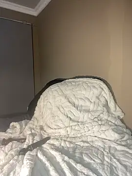 Moonzy77 online show from 11-07-25, 01:21