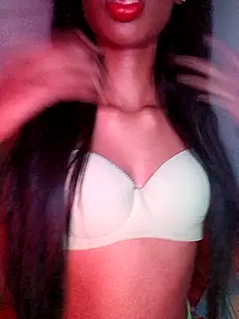 Snapshot of BunnyBloom25 chatting on 09-15-25, 04:29 BunnyBloom25 online show from 09-15-25, 04:29