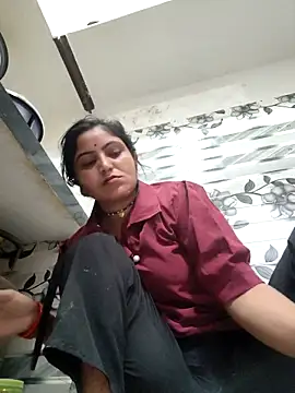 LUCKY cut online show from 04-04-26, 01:34