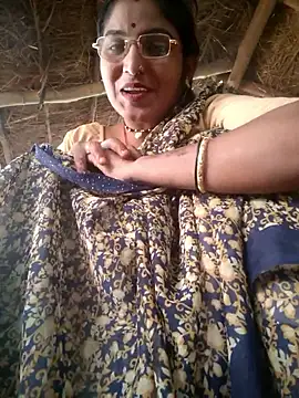 LUCKY cut online show from 10-24-25, 02:43