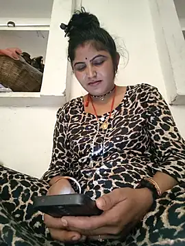 LUCKY cut online show from 04-21-26, 02:51