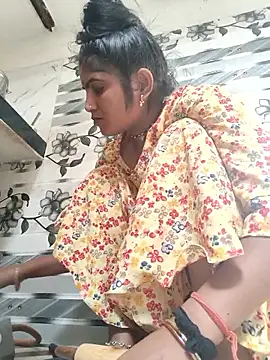 LUCKY cut online show from 04-22-26, 03:02