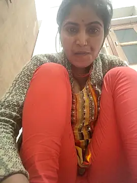 LUCKY cut online show from 12-22-25, 02:55