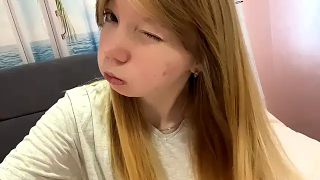 Snapshot of Sweet_horizon chatting on 10-18-25, 05:09 Sweet horizon online show from 10-18-25, 05:09