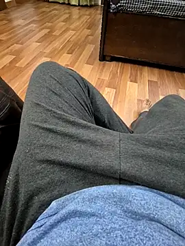 kkkk1882 online show from 10-13-25, 06:04