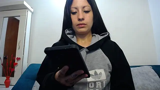 Taylormegan online show from 12-05-25, 12:54