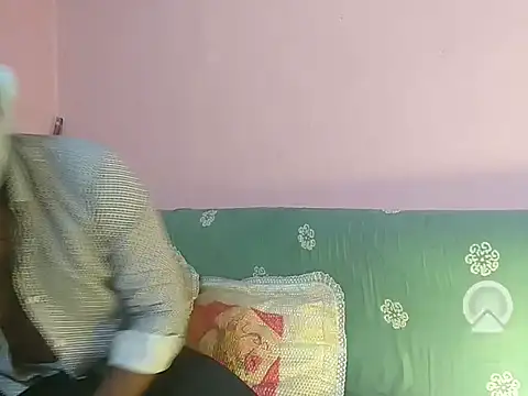 milkyseduce online show from 09-17-25, 12:29