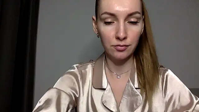 Varnyx online show from 11-15-25, 02:32