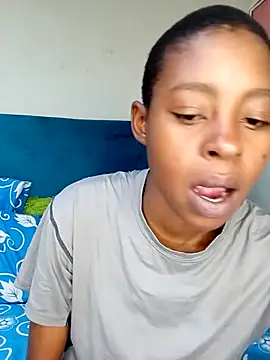 SweetSlenderChoc online show from 04-16-26, 03:13