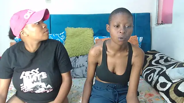 SweetSlenderChoc online show from 03-16-26, 08:00