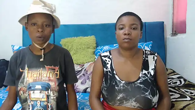 SweetSlenderChoc online show from 03-01-26, 09:59