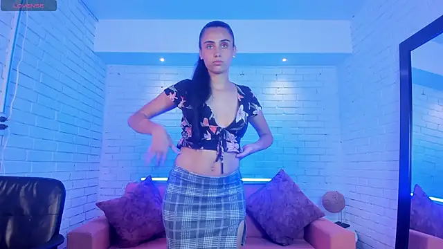 sofiapalacioss online show from 11-20-25, 07:47