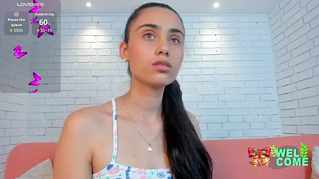 sofiapalacioss online show from 12-22-25, 06:30