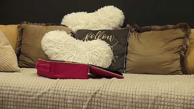 Mia Swano online show from 02-08-26, 10:29