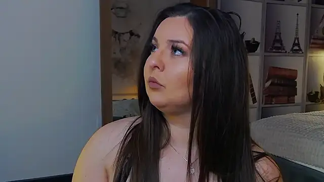 Mia Swano online show from 01-31-26, 10:08