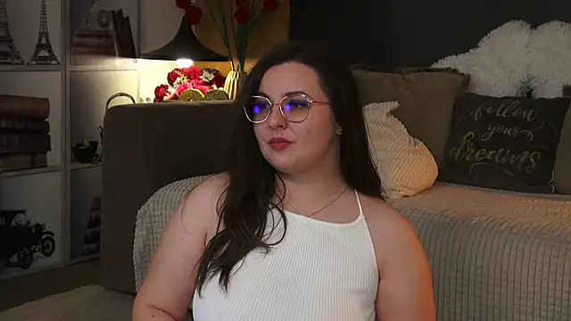 Mia Swano online show from 02-05-26, 02:29