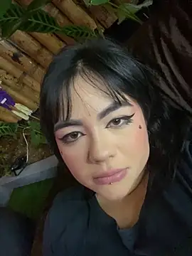 jasmincollin  online show from 11-02-25, 01:43