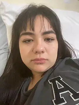 jasmincollin  online show from 10-17-25, 05:48