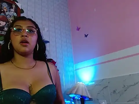 Emiily Johamson online show from 10-08-25, 02:57