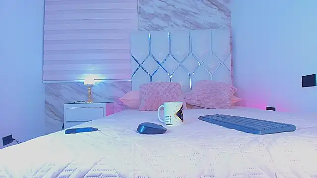 collet 1 online show from 10-30-25, 12:14