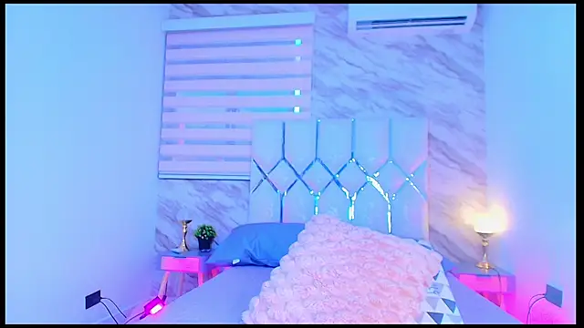 collet 1 online show from 12-14-25, 12:00