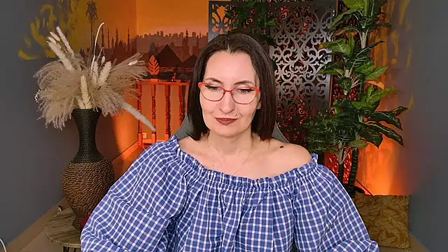 UnaTerra online show from 11-22-25, 05:17