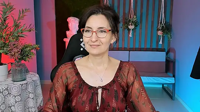 UnaTerra online show from 11-18-25, 09:12