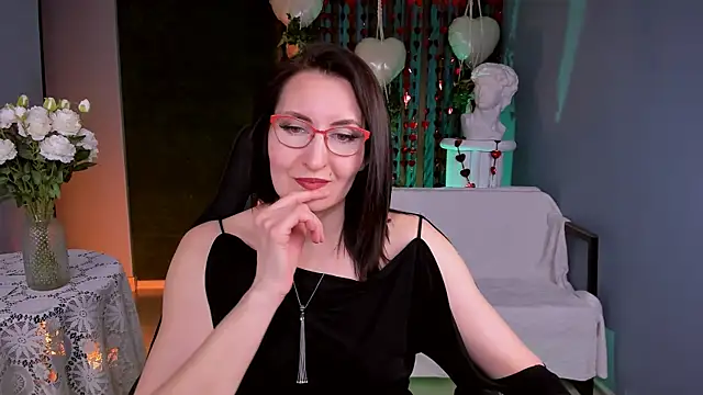 Snapshot of UnaTerra chatting on 02-20-26, 09:22 UnaTerra online show from 02-20-26, 09:22