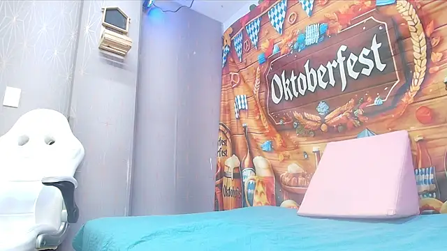 sofi hils online show from 09-30-25, 12:00