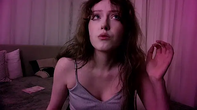 Snapshot of rosy_petal chatting on 03-02-26, 11:39 rosy petal online show from 03-02-26, 11:39