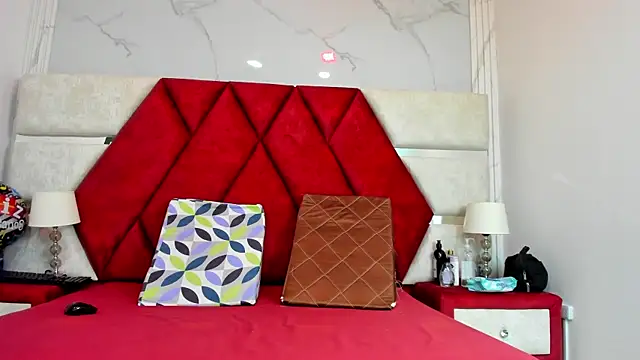 Kity spiderr online show from 07-18-26, 12:14