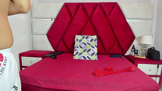 Kity spiderr online show from 03-11-26, 12:32