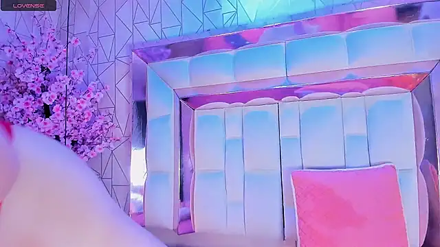 Lilithadams1 online show from 04-14-26, 03:06