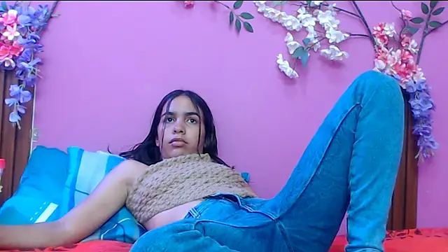 skinnysofia18 online show from 09-16-25, 12:50