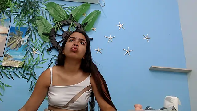 Snapshot of skinnysofia18 chatting on 07-22-26, 02:08 skinnysofia18 online show from 07-22-26, 02:08