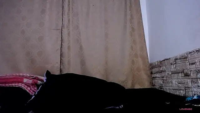 Snapshot of Bicky_24 chatting on 07-04-26, 07:59 Bicky 24 online show from 07-04-26, 07:59