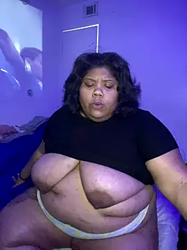 BlaxicanaMami online show from 10-16-25, 07:33