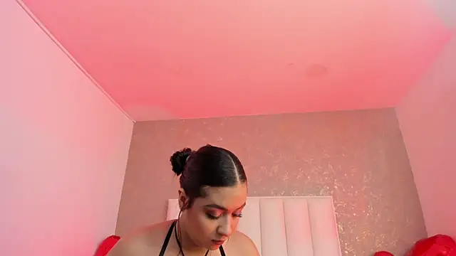 Snapshot of KaylieBrooks chatting on 02-11-26, 06:30 KaylieBrooks online show from 02-11-26, 06:30