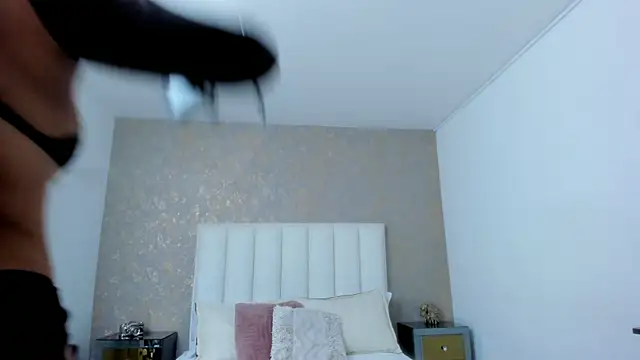 KaylieBrooks online show from 11-14-25, 01:59