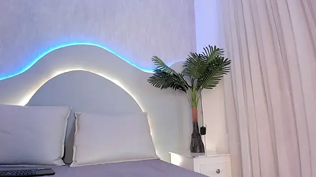 CannelaSmith online show from 03-30-26, 03:02