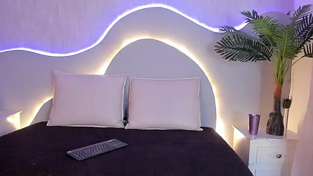 CannelaSmith online show from 02-04-26, 07:42