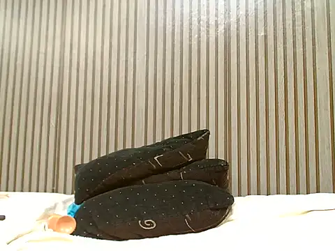 ROYALASS25 online show from 03-20-26, 09:49