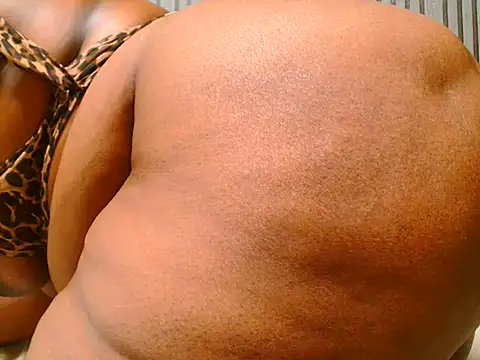 Snapshot of ROYALASS25 chatting on 01-16-26, 07:07 ROYALASS25 online show from 01-16-26, 07:07